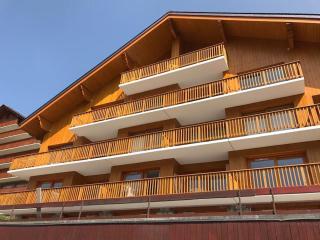 Méribel 2 pièces avec cabine, centre, proche commerce et pistes avec parking et wifi état neuf - 8