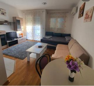 City kvart apartman - Podgorica - 0