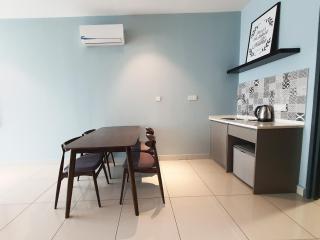 PJ Atria Sofo by SkyLimit Suites - Petaling Jaya - 3