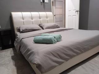 Impian Stay 0.1 Townhouse with 3 bedrooms. - 2