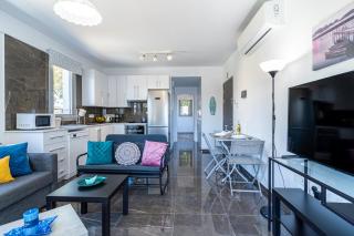 Kmeidos 1-Bedroom Apartment in Larnaca - Larnaca - 0