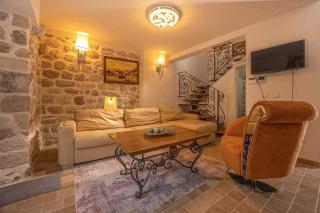 Waterfront Villa in Muo - Kotor (Cattaro) - 5
