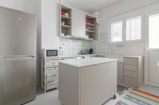 A Modern 2-bedroom Apartment near Areios Pagos - Atene - 3
