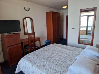Hotel Miramare - Njivice - 7