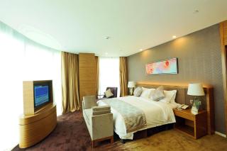 Shenzhen Baoan PLUS Gems Cube Hotel - Bao'an - 1