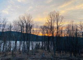 Catskill's Cozy Farmhouse Getaway - 3