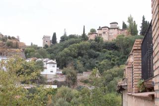 Piso para cuatro a los pies de la Alhambra - Granada - 9