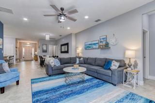 Oasis at Solterra - 5 bed family resort pool home - 8