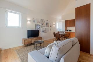 Wonderful Flat Near River w/ AC by LovelyStay - 3