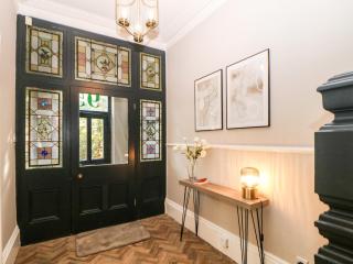 Springdale House - Buxton - 9