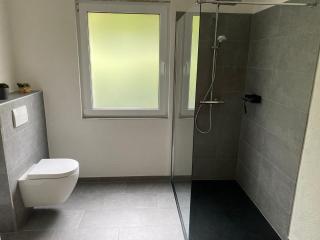 Ringtoys Rooms mit einem Gemeinschaftsbad One bathroom to share with four rooms - 1