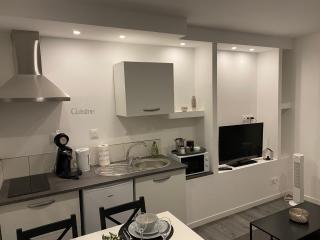 Superbe F2 proche centre ville - 6