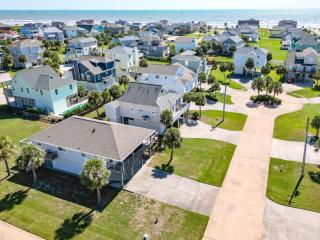 Relax at our Beach Haven - Pet Friendly - Galveston - 9