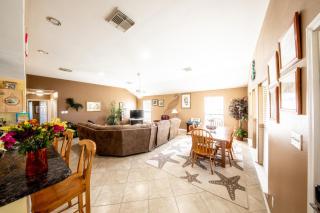 Relax at our Beach Haven - Pet Friendly - Galveston - 5