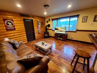 KM Ranch Hideaway Cabin - Whitefish - 3