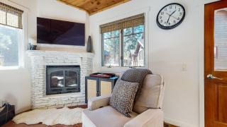 Grayfox 2 Pet-Friendly, 5-Star with Private Hot Tub, 2 Car Garage and Prime Location condo - Mammoth Lakes - 3