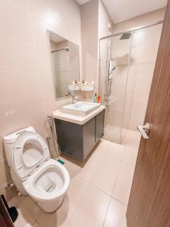 [Starry Homes @ Green Haven] 2Beds 2Bath+Pool View - 1
