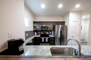 Lakeshore Retreat - Canyon Lake - 2
