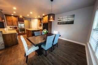 Lakeview Luxury - Canyon Lake - 1