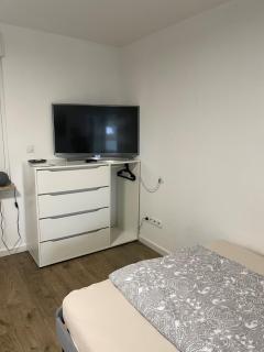 Gemütliche 1-Zimmer Wohnung mit eigenem Eingang - Wesseling - 6