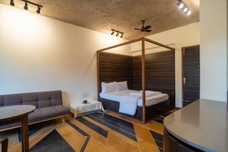 Walk to Calangute beach from this beautiful studio - Calangute - 0