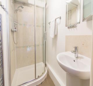 Malvern Apartment - 1