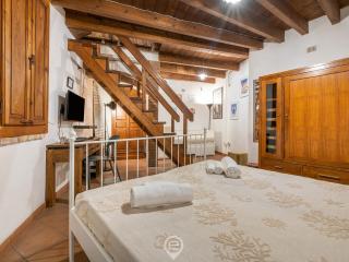 The Petite Escape - Cagliari - 7