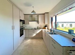 The Nook Oranmore Holiday Home by Trident Holiday Homes - Oranmore - 6
