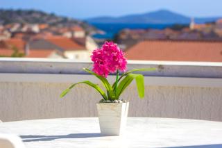 Apartmani Alaga B - Tribunj - 0