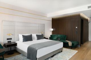 Emerald Hotel by Continental Group - 9