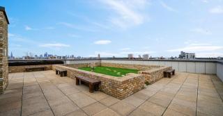 Impeccable Flat Near Canary Wharf and the City - 5