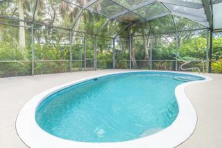 Newly Renovated Naples Pool Home! - Naples - 9
