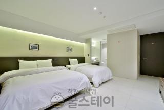 Golden Hotel Incheon - Incheon - 1