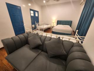 Solok Burma Vacation Home @ Gurney Penang - George Town - 7