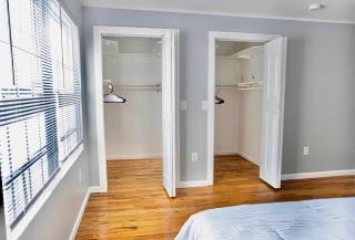 Urban Oasis Spacious 3BR 2BA Patio Oasis Near NYC EWR American Dream Mall - Newark - 1
