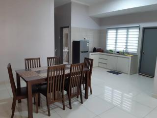 Labuan Paragon Apartment - 3 rooms - 2