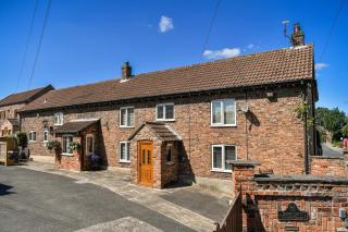 Dovecote Farm House - Goole - 9