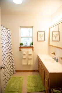 Biker Hiker friendly 3 bedroom by Strouds Run State Park - Athens - 4