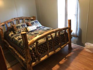 Twin Oaks - Bryson City - 8