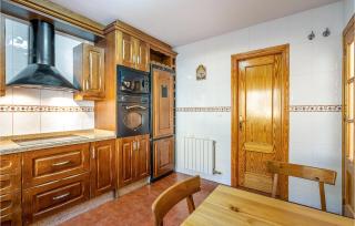 Stunning Home In Cenes De La Vega - Cenes de la Vega - 2