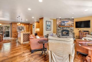 Spacious Mountain Retreat - 1