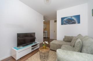 Aloha Apartman - Bar - 1