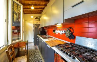 4 Bedroom Cozy Apartment In Mantova - Mantova - 5