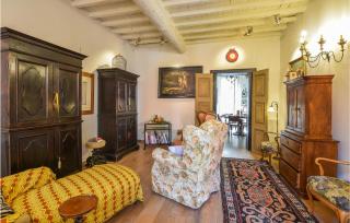 4 Bedroom Cozy Apartment In Mantova - Mantova - 3