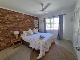 Wanderer - Port Douglas - 8
