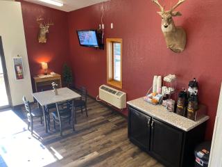Glendive Lodge - 6