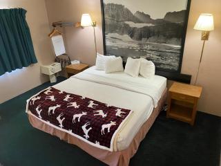 Glendive Lodge - 1