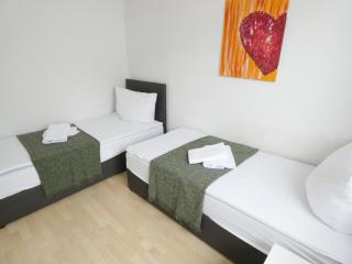 SUNNYHOME Monteurwohnungen und Apartments in Weiden - Moosbürg - 3