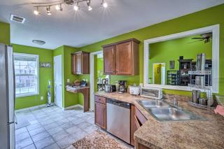Spacious Acworth Home with Deck about 1 Mi to Lake - 2