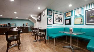 Best Western Plus Brooklyn Bay Hotel - Brooklyn - 9